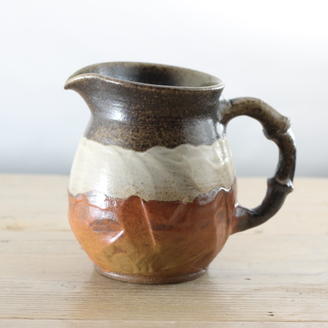 益子焼｜【益子焼】水差し ピッチャー 陶器 カラフェ ふっくら 削り