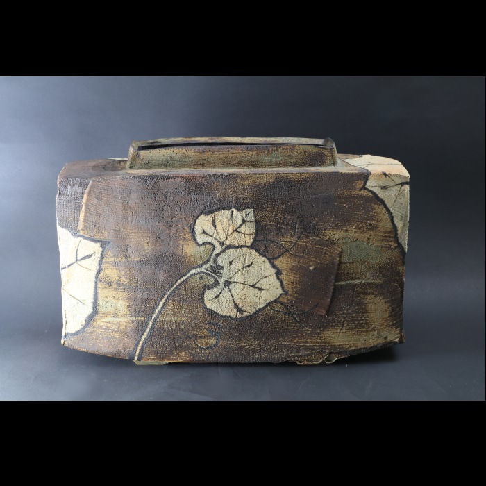 【益子】 陶芸家 陶芸作家 三宅洋司 花器 角瓶 南瓜文角瓶 高さ31cm 一点物 箱無し