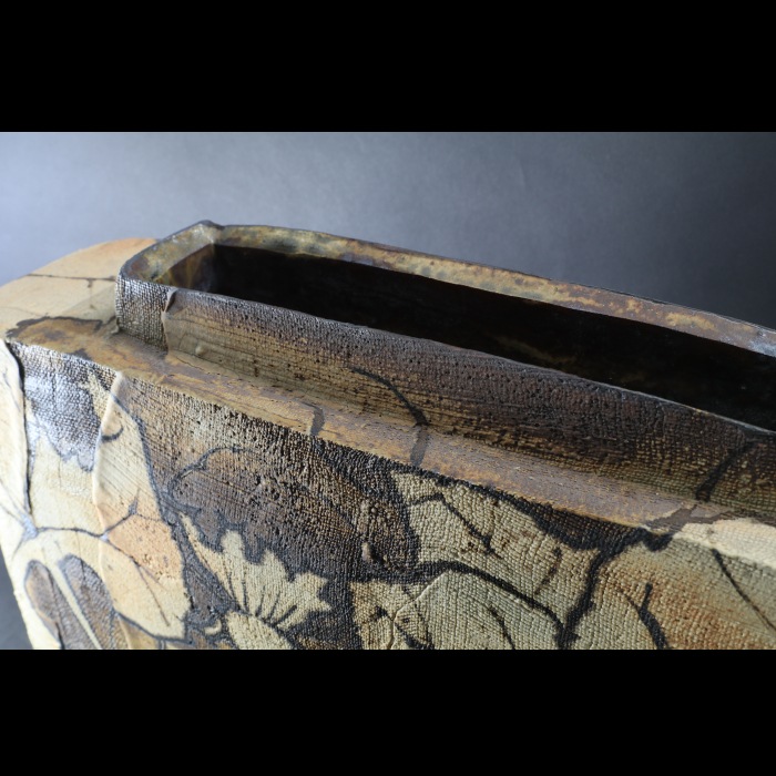 【益子】 陶芸家 陶芸作家 三宅洋司 花器 角瓶 南瓜文角瓶 高さ31cm 一点物 箱無し