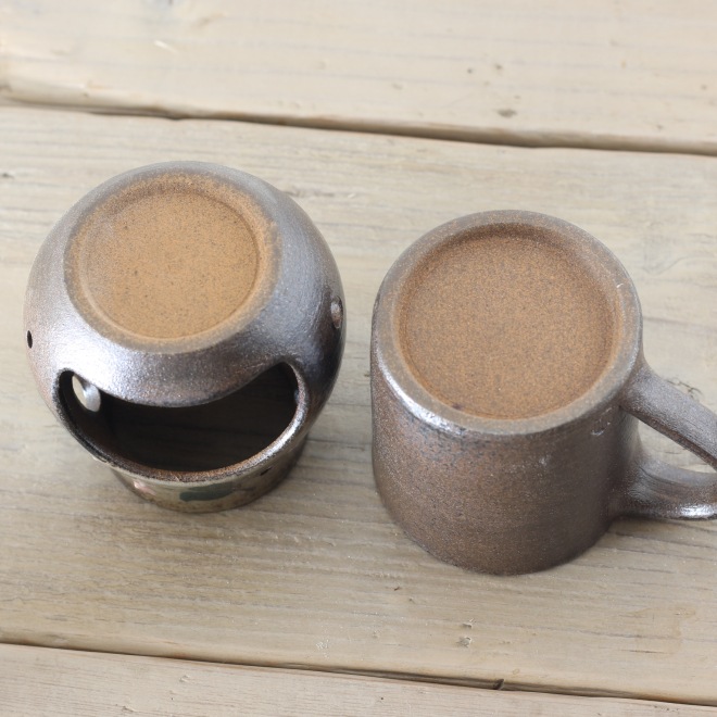 【益子焼】 茶香炉 マグカップセット 当店の人気商品をセットにしました 【茶香炉：花水木ピンク】【マグカップ：花水木白】のセット ご自分用にも 贈り物にもぴったり ※簡易包装・ギフト包装は備考欄でお申し付けください※