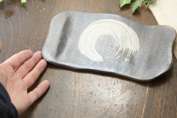【益子焼】厚みのある重厚感の変形お料理板皿【ミニサイズ・単品１枚】