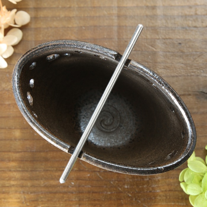 【益子焼】 蚊取り線香入れ 蚊取り線香ホルダー おしゃれ 荒しのぎ 炭化焼き無地 陶器 サイズ小 小さめ ミニサイズ【陶器本体1個・棒1本付き】※蚊取り線香は付きません