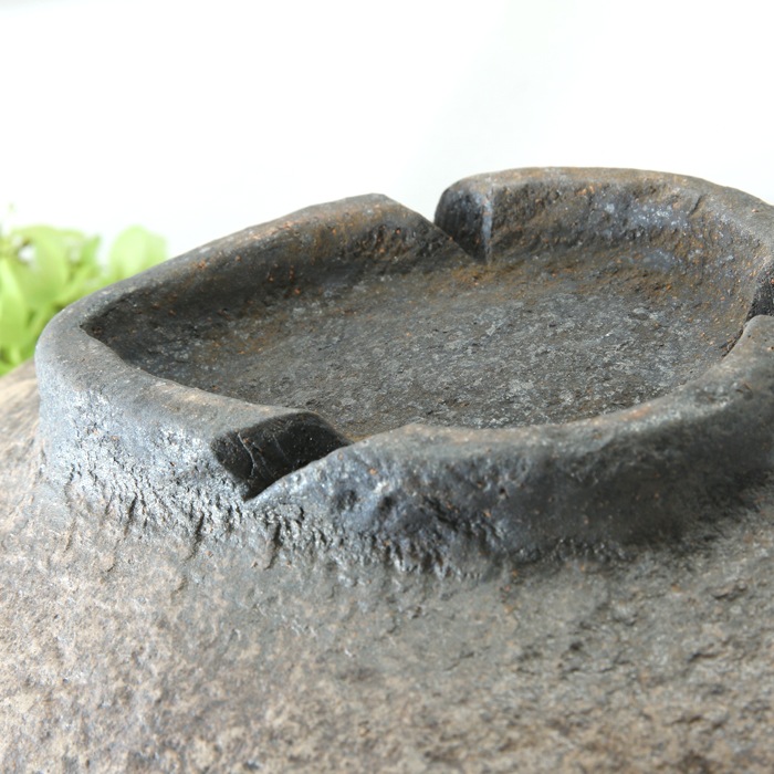 【益子焼 作家】 月兎窯 宮島將實作 石のような凸凹感のあるデザイン どっしり重厚感のある 「石目シリーズ」菱形風 深さのある大鉢 (単品1個)