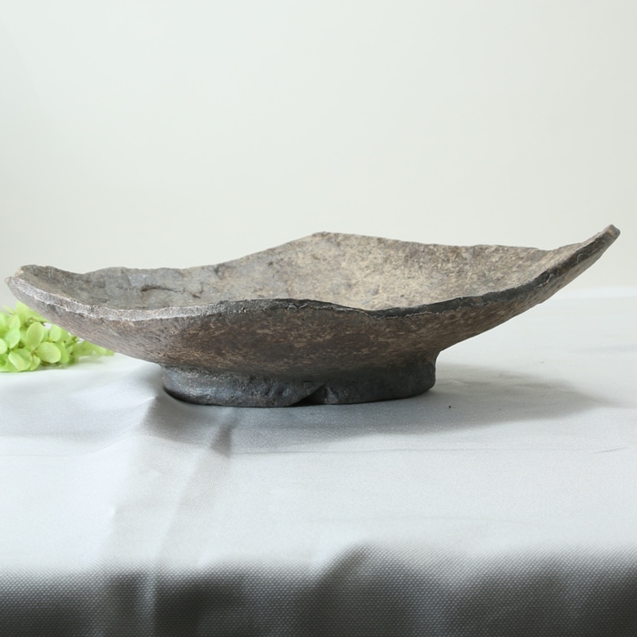 【益子焼 作家】 月兎窯 宮島將實作 石のような凸凹感のあるデザイン どっしり重厚感のある 「石目シリーズ」菱形風 深さのある大鉢 (単品1個)