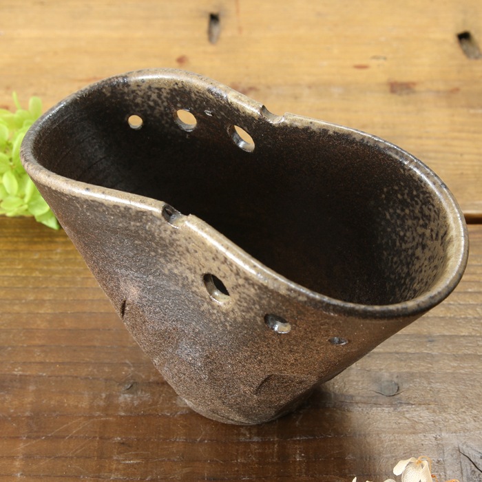 【益子焼】 蚊取り線香入れ 蚊取り線香ホルダー おしゃれ 荒しのぎ 炭化焼き無地 陶器 普通サイズ 【陶器本体1個・棒1本付き】※蚊取り線香は付きません