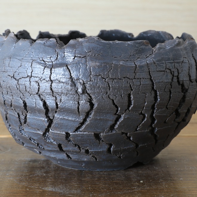 5.3号鉢 高さ約11cm 植木鉢 陶器鉢 塊根植物 アガベ サボテン コーデックス 【炸裂紋鉢 大地の鼓動】 横に穴あり 作家 陶芸家 横山雄一作
