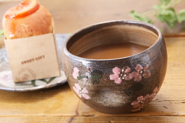 【益子焼】お手頃サイズのカフェオレボウル【凹みあり・さくら模様・単品１個】