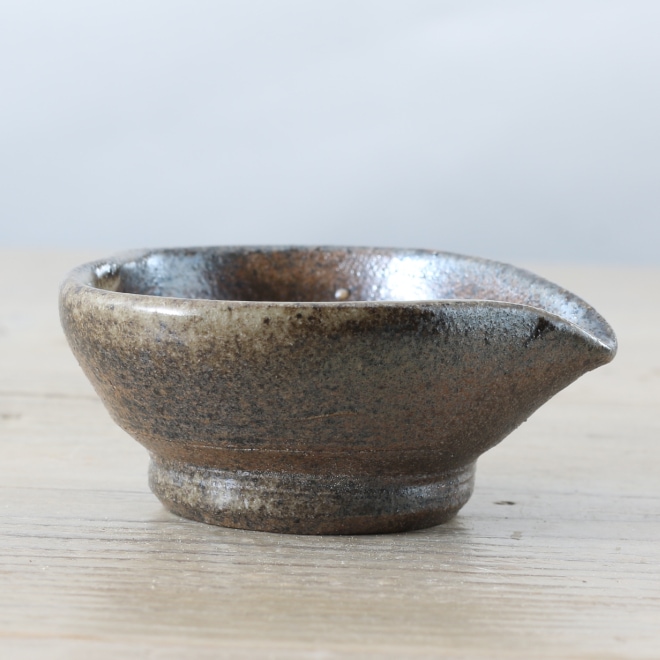 【益子焼】ハート風の小さなドレッシング入れ 小さな豆小鉢　片口風【布目ぶどう模様・単品１個】