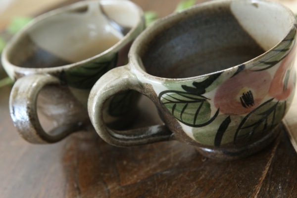 【益子焼】コーヒーカップ＆ソーサー　お手頃なサイズ　段形のカップ　【優しい風合いのつばきシリーズ・単品１客】