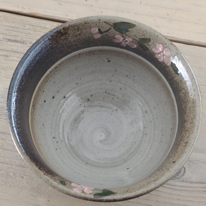 【益子焼】 お手頃なサイズ うどん 丼 丼物 どんぶり さくら桜 口径約14.8~16cm(サイズ中) 【単品1個】