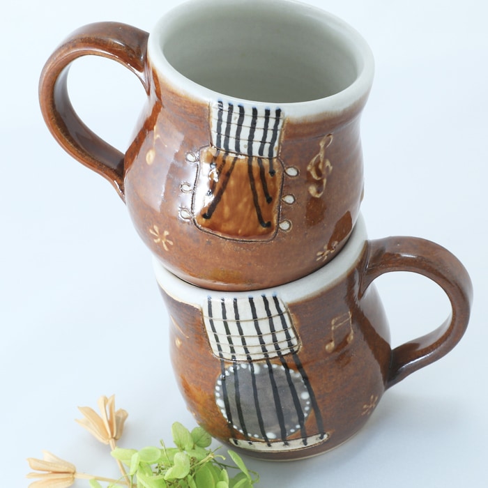 【益子焼】 マグカップ  ギターのマグカップ 音符 いっちん ひとつひとつ手作り 【単品1個】