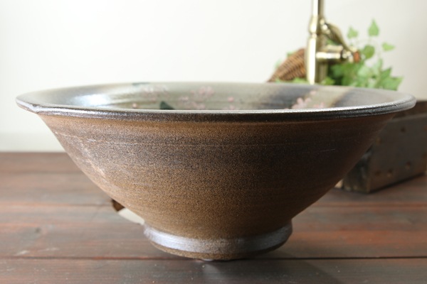 【益子焼】手洗いで癒やされる 陶器 おしゃれ 益子焼 手洗い洗面ボウル 手洗い鉢 手洗いボウル 手洗い器【さくら・丸いデザイン・排水部分の洗面金具付き・単品１個】※1点もの※ギフト包装不可