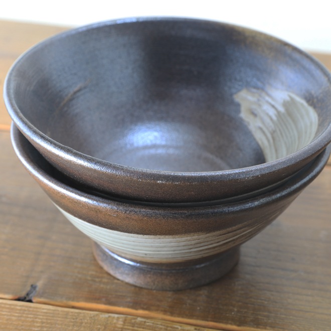 益子焼「丼（魚紋）８寸」【 送料確認用出品 】 益子焼｜【益子焼】どんぶり 丼 ラーメン丼 麺鉢 に最適 素朴な刷毛目