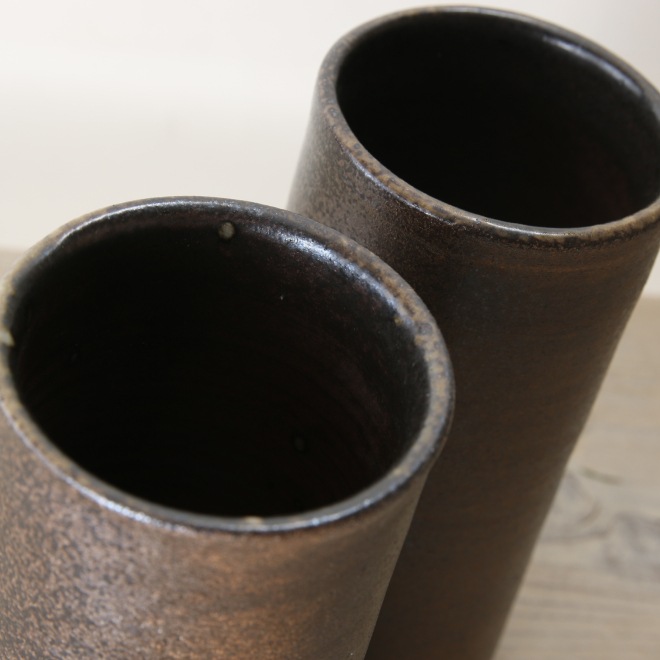 益子焼 花入れ 益子焼｜【益子焼】 対の花器 炭化焼無地 花入れ ストレート筒