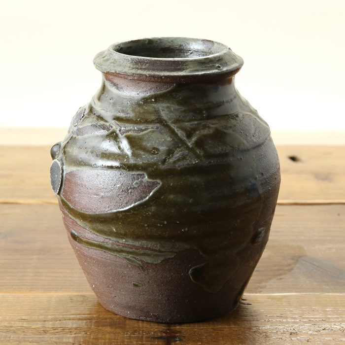 【益子焼】 花器 花瓶 花びん フラワーベース 花生け 花活け 壺 つぼ 壷 作家のこだわり 赤貝文様花器　高さ15cm 1点もの ( 定年 退職 贈り物 退職祝い 退職記念 自分へのご褒美 などの贈り物に )