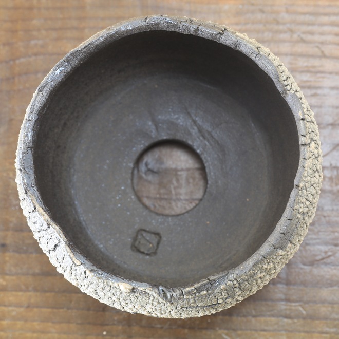 【益子焼】 3.8号鉢 高さ約7.5～8cm 植木鉢 陶器鉢 塊根植物 アガベ サボテン コーデックス 【炸裂紋鉢 大地の鼓動】 作家 陶芸家 横山雄一作 一点物