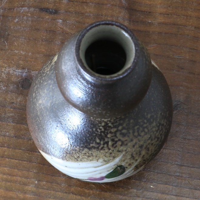 【益子焼】 ひょうたん一輪挿し 瓢箪 炭化焼 刷毛目つゆ草模様 （高さ約14cm）一点物  【単品１個】