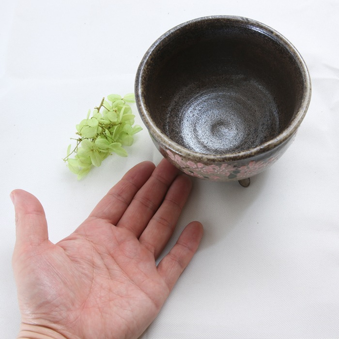 益子焼　香炉　銀ぼや　木箱入　送料込み1025 Amazon｜茶香炉 益子焼 金彩 福島窯 作家 福島祐子 桐箱入り