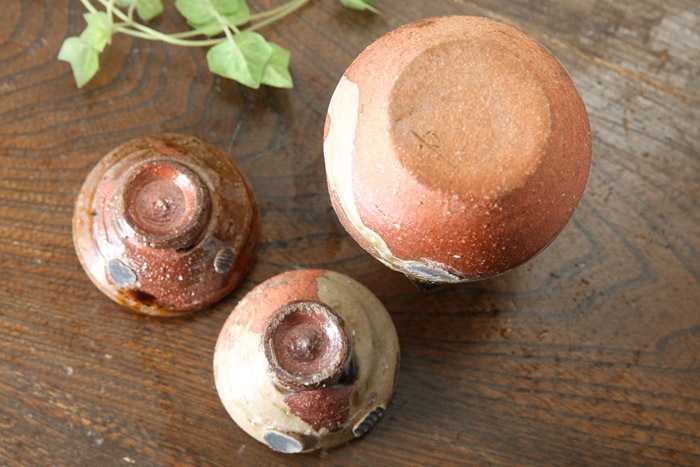 【益子焼】 酒器 酒器セット とっくり おちょこ お猪口 作家のこだわり 赤貝文様酒器揃  1点もの 【徳利１個・ぐい呑２個のセット】 ( 定年 退職 贈り物 退職祝い 退職記念 自分へのご褒美 などの贈り物に )