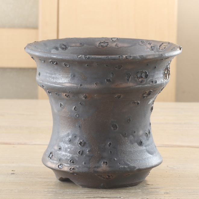 【益子焼】 3.5号鉢 高さ約9cm 植木鉢 陶器鉢 塊根植物 アガベ サボテン コーデックス 【銀河鉢シリーズ】 作家 陶芸家 横山雄一作