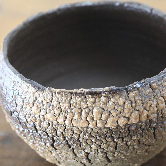 【益子焼】 3.6号鉢 高さ約8～8.5cm 植木鉢 陶器鉢 塊根植物 アガベ サボテン コーデックス 【炸裂紋鉢 大地の鼓動】 作家 陶芸家 横山雄一作 一点物