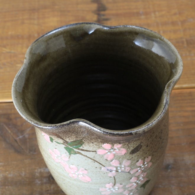 【益子焼】 花瓶 炭化焼 ろくろ成形 さくら桜 縁変形４カ所 花瓶 （高さ約14.5cm）一点物  【単品１個】