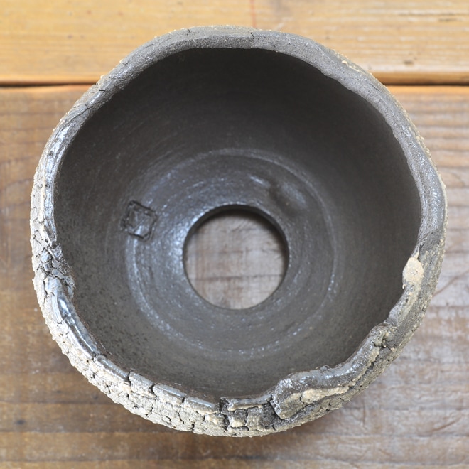 【益子焼】 3.8号鉢 高さ約8～8.5cm 植木鉢 陶器鉢 塊根植物 アガベ サボテン コーデックス 【炸裂紋鉢 大地の鼓動】 作家 陶芸家 横山雄一作 一点物