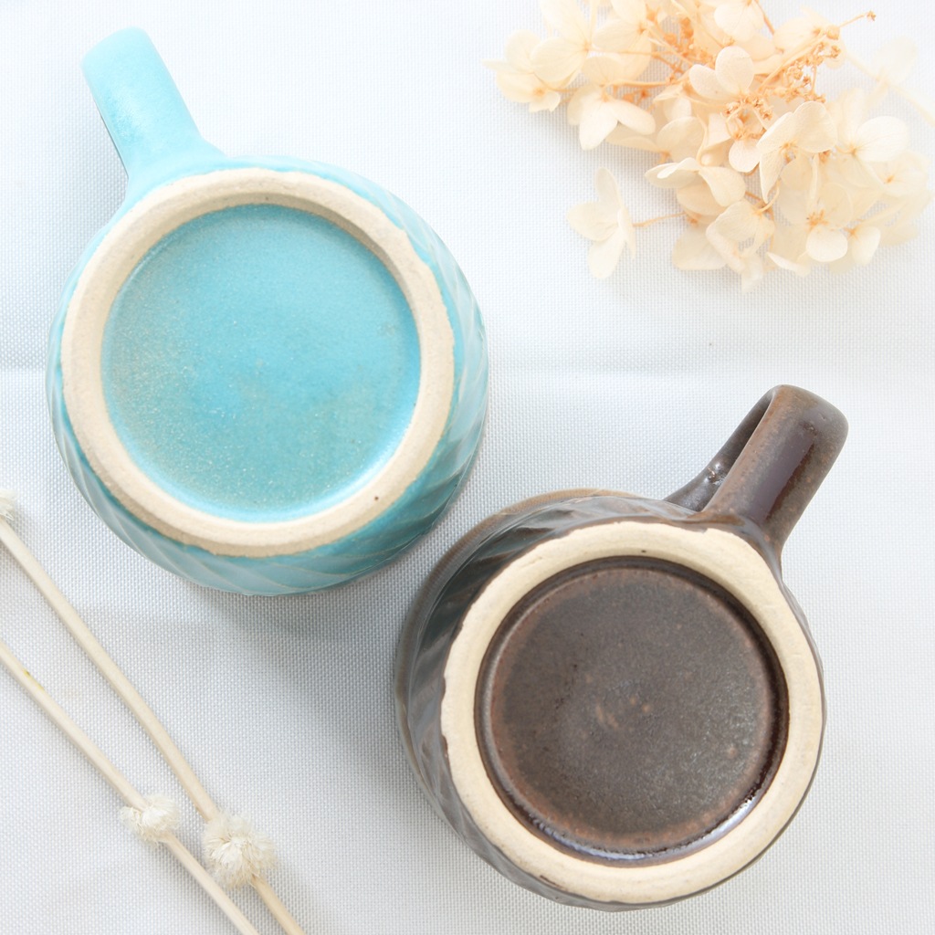 【益子焼マグカップ】しのぎ＆いっちん柄の２種釉薬のマグカップ【単品1個】