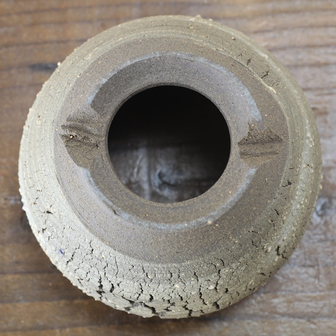 【益子焼】 3.1号鉢 高さ約6.5cm 植木鉢 陶器鉢 塊根植物 アガベ サボテン コーデックス 【炸裂紋鉢 大地の鼓動】 作家 陶芸家 横山雄一作 一点物