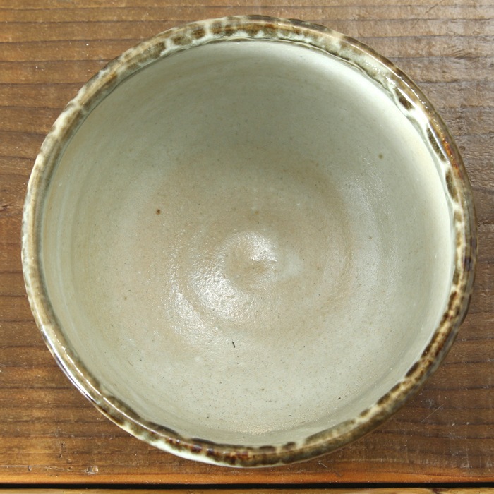 【益子焼】 抹茶碗 作家 横山雄一作 一点物　マット糠釉＆益子黒釉まだら文様 口径約13cm 素朴な益子焼の風合い　【単品1個】※桐箱は別売となります