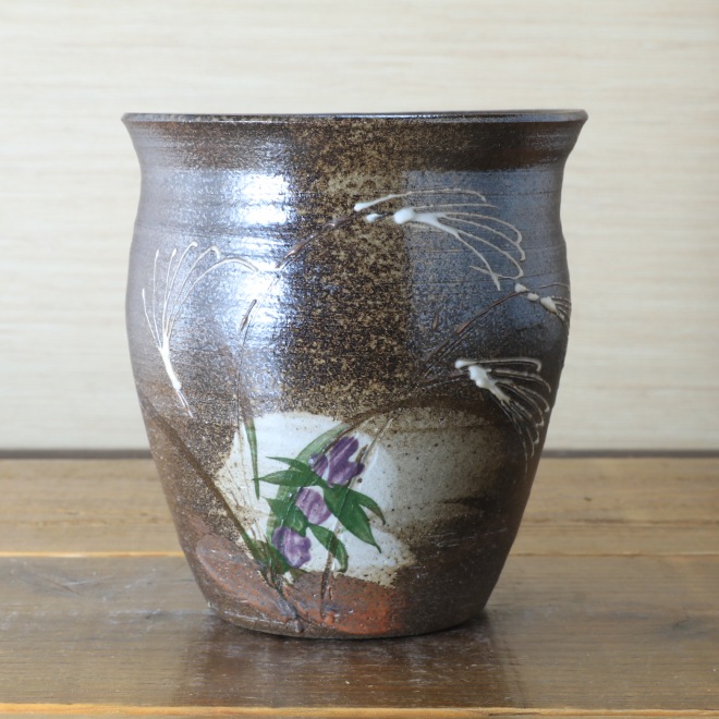 【益子焼】 花瓶 炭化焼 ろくろ成形 すすきとリンドウ模様  （高さ約16.5cm）一点物 【単品１個】