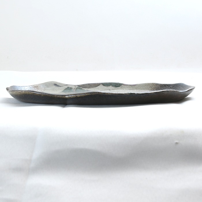 【益子焼】たたら作りの変形パンプレート【サイズ大】【布目ぶどう・単品１枚】