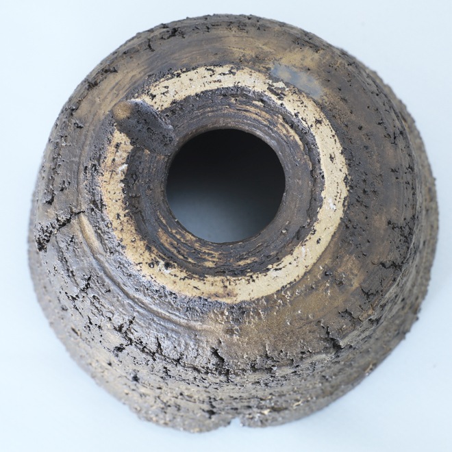【益子焼】 4.6号鉢 高さ約7.5～8cm 側面に穴あり 植木鉢 陶器鉢 塊根植物 アガベ サボテン コーデックス 【炸裂紋鉢 大地の鼓動】 作家 陶芸家 横山雄一作 一点物