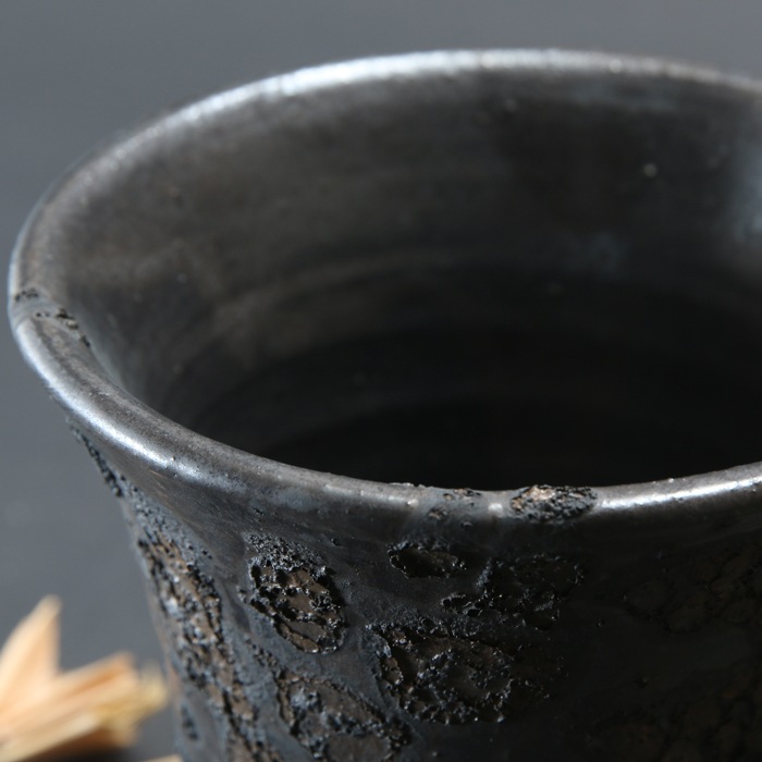 【益子焼】 3.8号鉢 植木鉢 陶器鉢 塊根植物 アガベ サボテン 【黒金銀河鉢・Black＆Gold Garaxy】 高さ約11.7cm 一点物 作家 陶芸家 横山雄一作