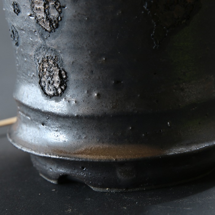 【益子焼】 3.8号鉢 植木鉢 陶器鉢 塊根植物 アガベ サボテン 【黒金銀河鉢・Black＆Gold Garaxy】 高さ約11.7cm 一点物 作家 陶芸家 横山雄一作