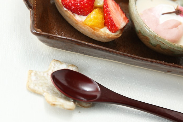 【益子焼】いっちんドット柄の十字・＋の箸置き【単品１個】