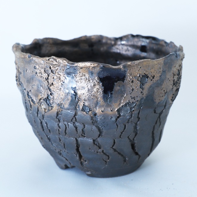 益子焼｜【益子焼】 4.6号鉢 高さ約10～10.5cm 側面に割れ穴あり