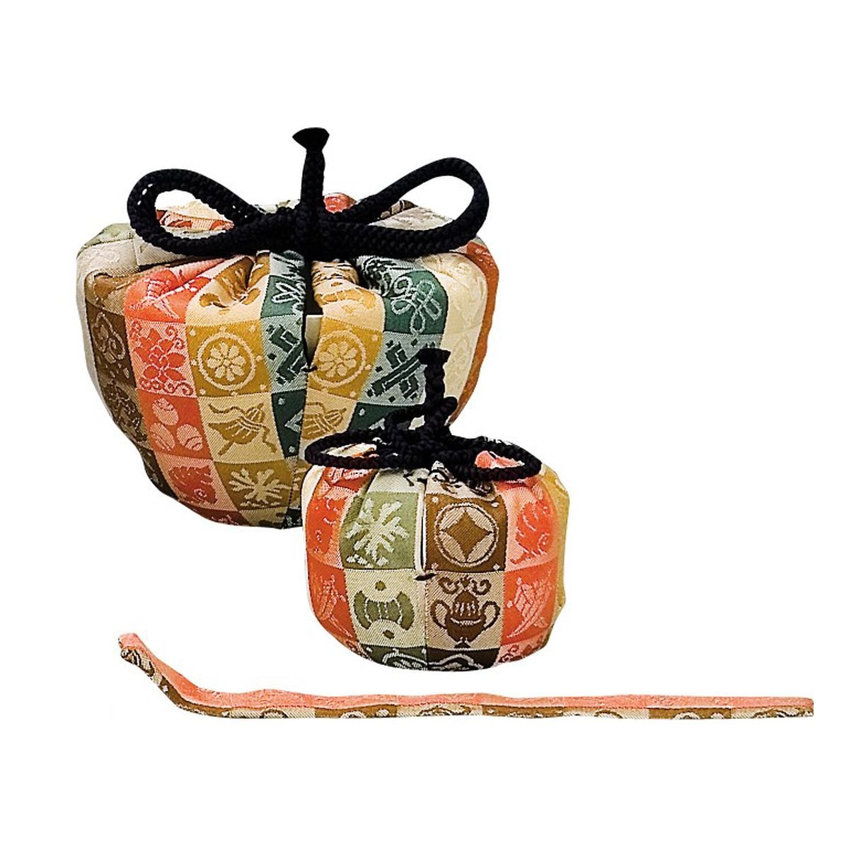 三ツ組仕服　遠州緞子