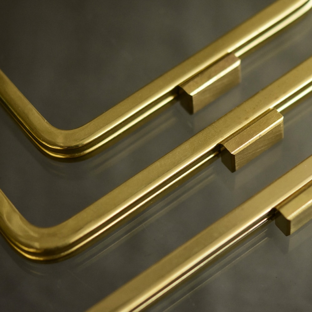 廃番】F716 / 10.5cm 角丸型 真鍮製 がまぐち口金 オコシ式 / 艶出磨き