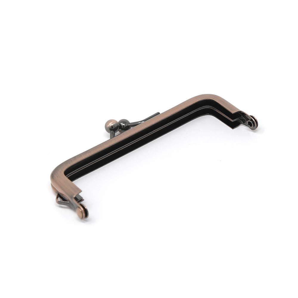 ��SALE�ʡ�F19 / 8.4cm �Ѵ�û­ ���ޤ������� / DB