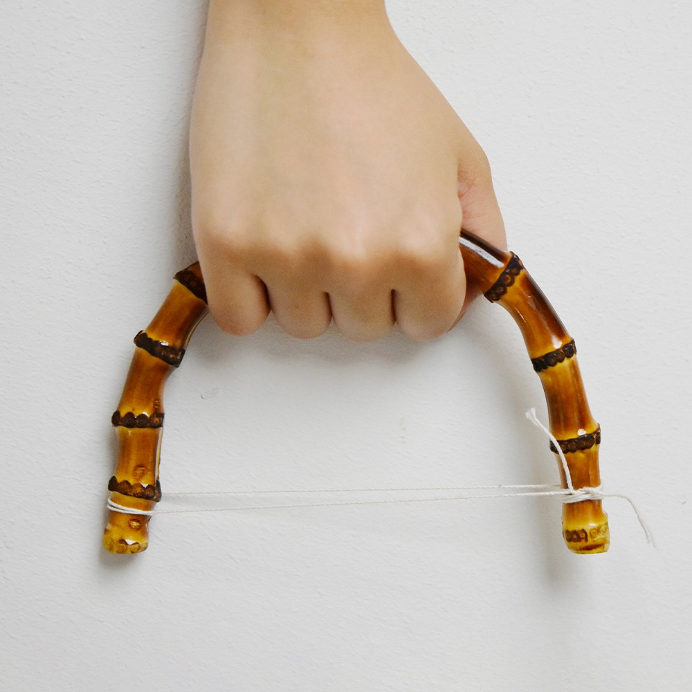 D62 / 馬蹄型 竹持ち手 中 〈1組(2本)〉[1～49組]:がまぐち口金・各種