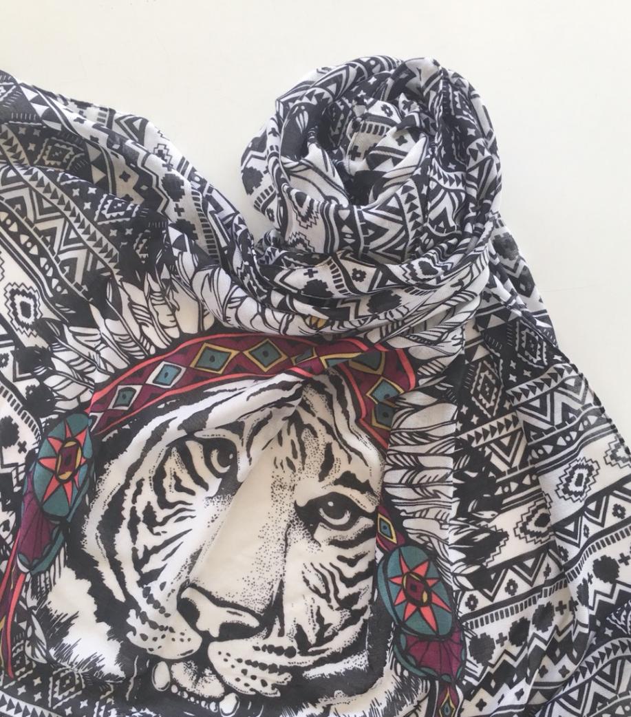 送料無料柔らか　大判ストール レディースマフラー ストール マフラー かっこいいトラ 柄 大判   大きい メンズ 選べる＜全2タイプ＞♪トラ柄大判ストール 学生マフラー　高校生マフラー春　秋　冬ギフト　記念日　プレゼント　誕生日