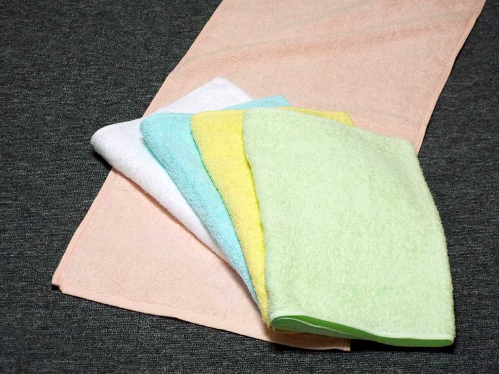 細い糸で織ったやわらかい300匁32番手単糸業務用タオル【タオルホワイト】