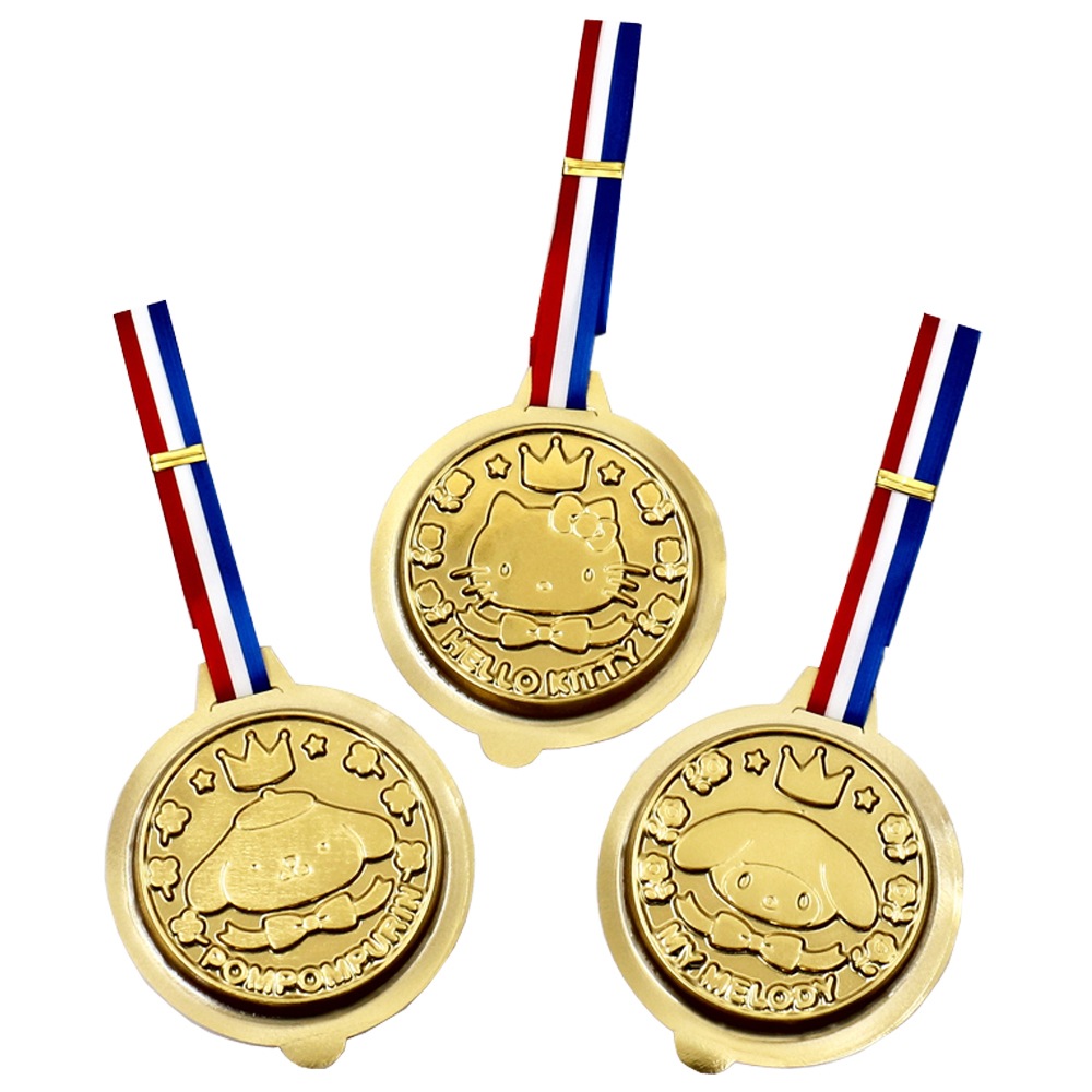 【お菓子】『サンリオキャラクターズ　金メダルグミ　上代￥120×24個入』＜グレープ味＞