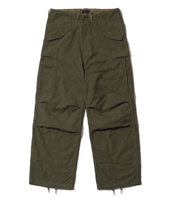 国内正規品　MONCLER 国旗柄ショートパンツ 万博デザイン　48 国内正規品 MONCLER 国旗柄ショートパンツ 万博デザイン 48