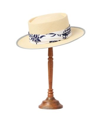 Lot No. SS02892 / ��PINEAPPLE�� PANAMA PORK-PIE by Mr.FATMAN