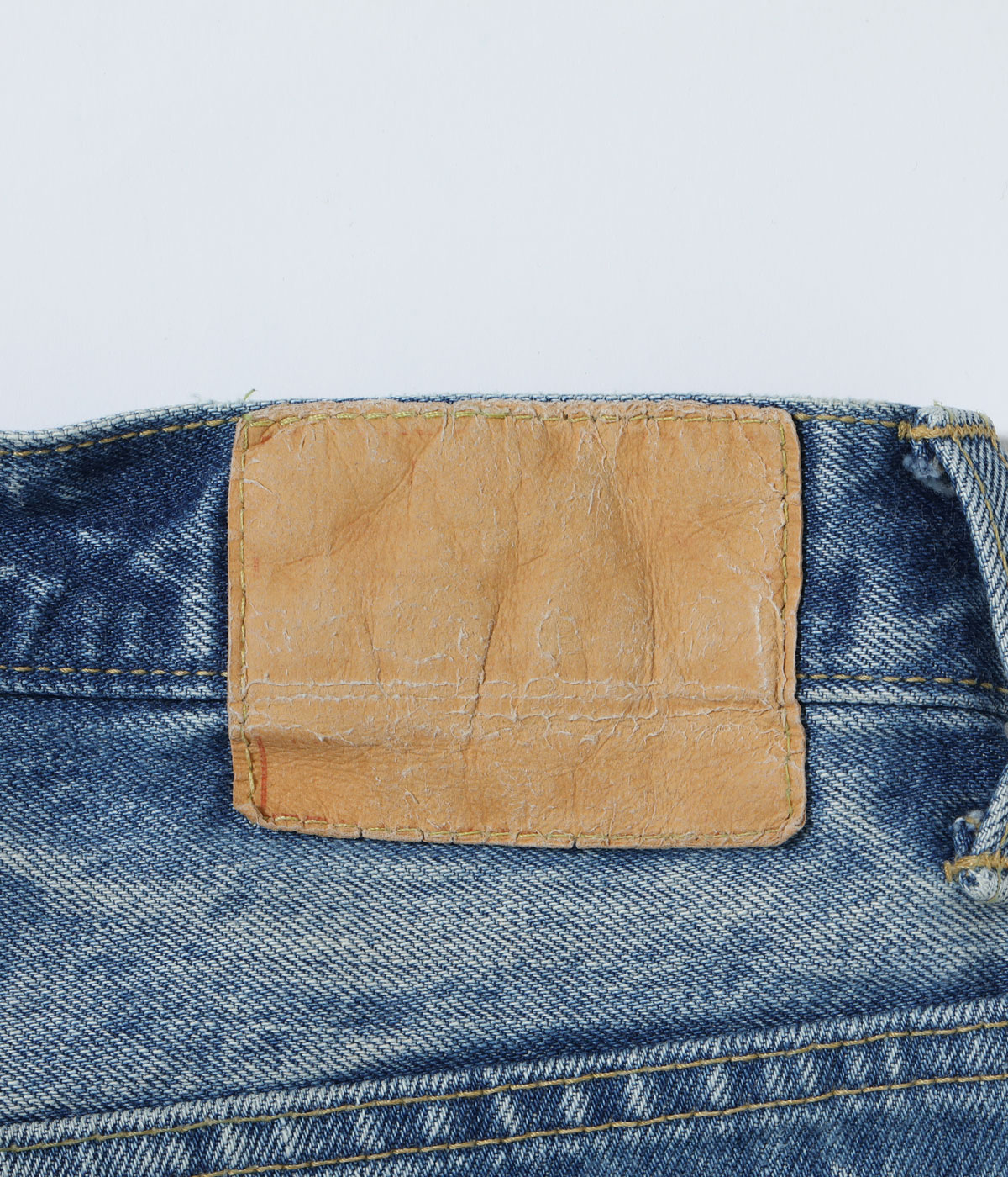 Lot No. SC42321SW / 14oz. DENIM BOOT CUT AGED MODEL