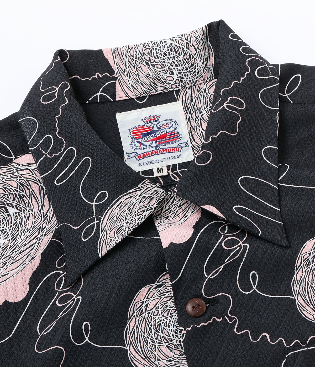 Lot No. DK39681 / DUKE KAHANAMOKU COOLMAX��� HAWAIIAN SHIRT ��DUKE'S WOOL BALL��