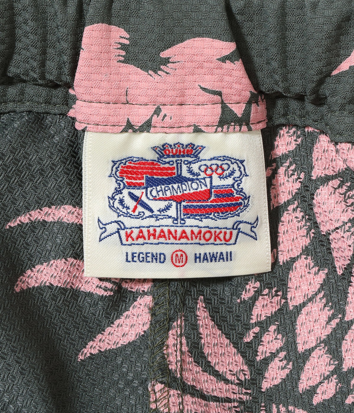 Lot No. DK52654 / DUKE KAHANAMOKU COOLMAX��� HAWAIIAN SHORTS ��DUKE'S PINEAPPLE��