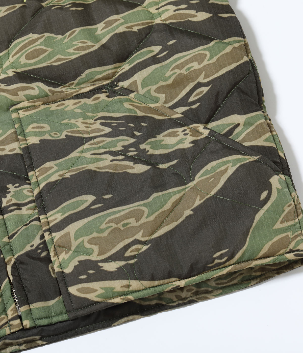 Lot No. TT15718 / Early 1960s Style Vietnam Liner Vest VIET-NAM TIGER